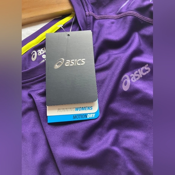 ASICS Medium Women's Running Top BNWT - Picture 2 of 4